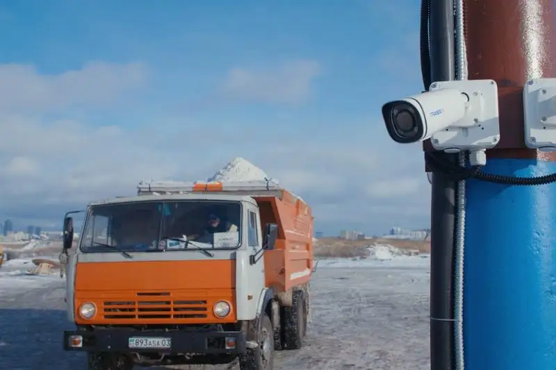 Как производится уборка улиц от снега в Нур-Султане