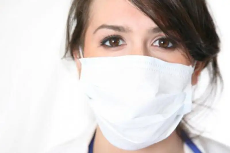 Не скупать массово медицинские маски призвали в Алматы