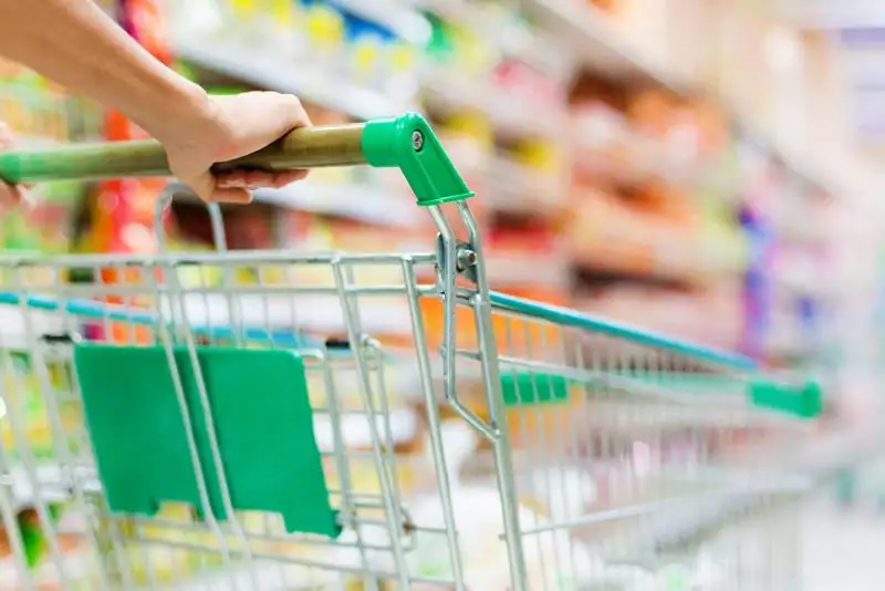 Объем розничной торговли в Казахстане вырос на 5,4%