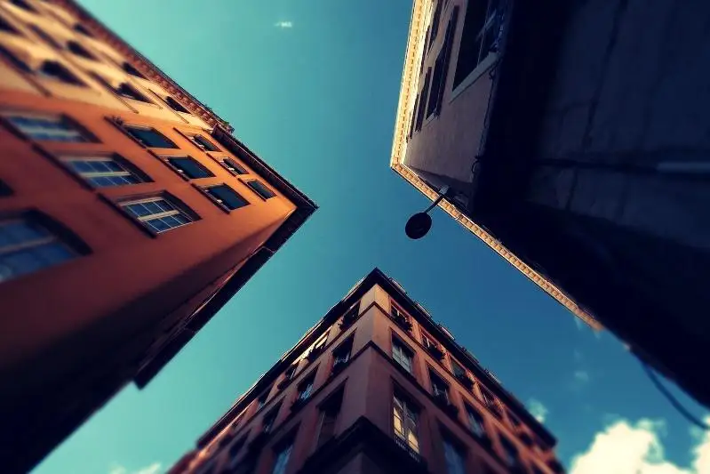 В Алматы на карантин закрыли еще три дома