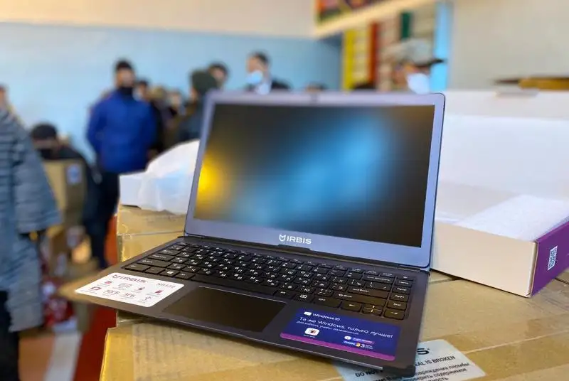 Учащихся из малообеспеченных семей обеспечат ноутбуками в Семее