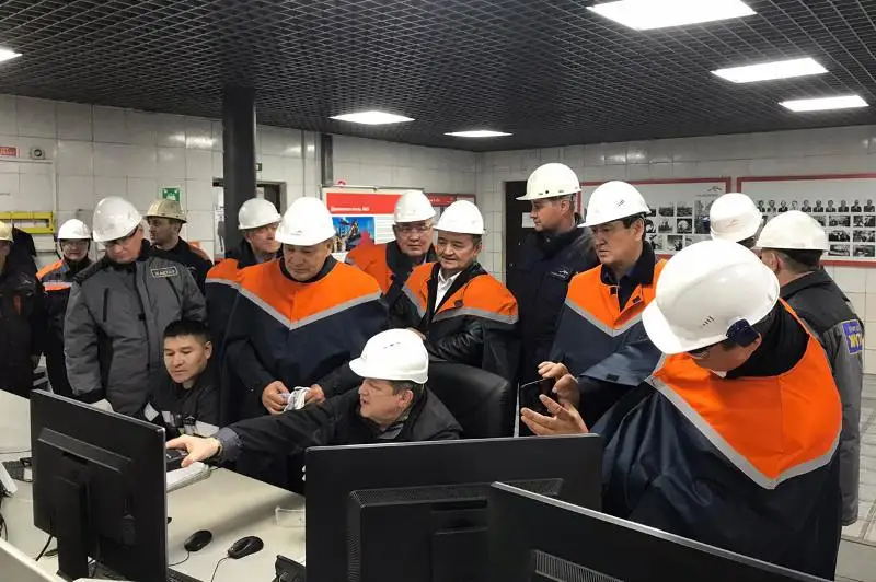 Ералы Тугжанов обсудил проблемные вопросы горняков с акимом Карагандинской области