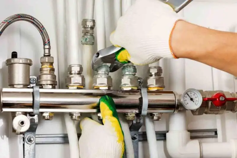 Все коммунальные предприятия столицы переведены на усиленный режим дежурства