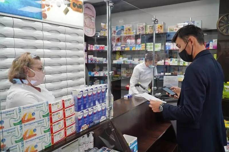 Мониторинговая группа проверила столичные аптеки на наличие лекарств против COVID-19