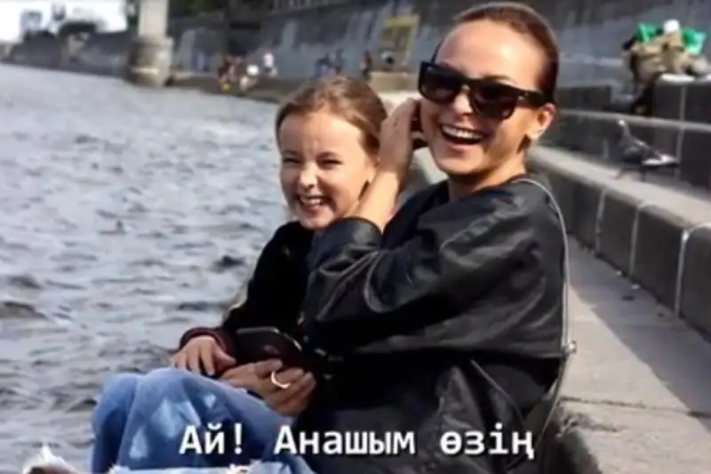 Данэлия Тулешова выпустила новую песню на казахском языке