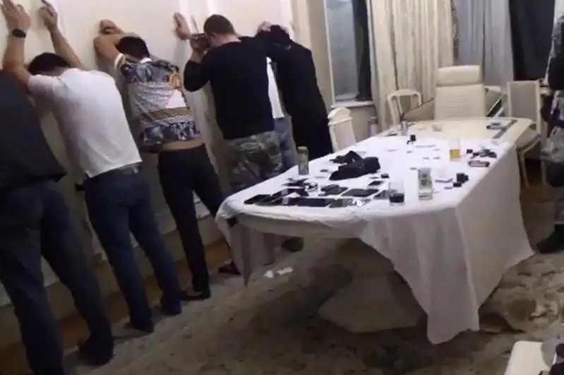 Подпольное казино работало во время карантина в Алматы