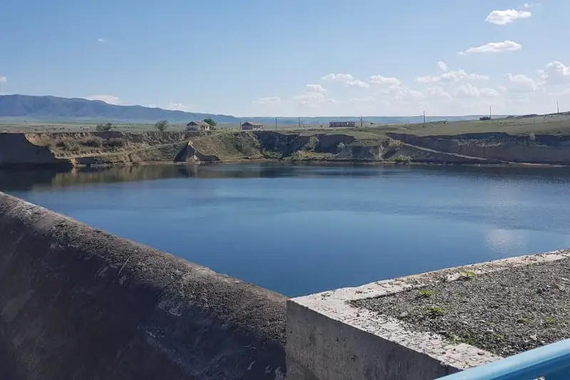 Строительство Кызылагашского водохранилища будет завершено в текущем году