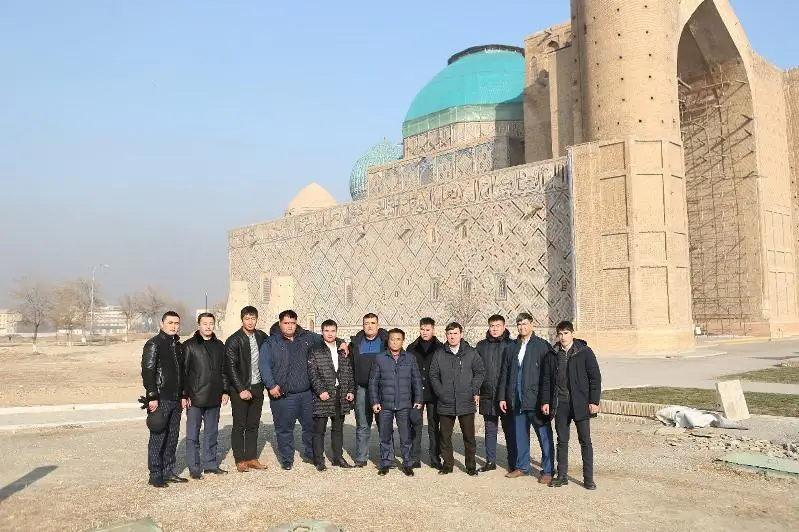 «Духовный караван» побывал в священном Туркестане