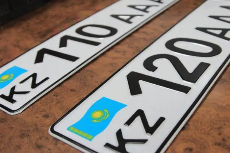 С поддельными госномерами разъезжал водитель по ВКО