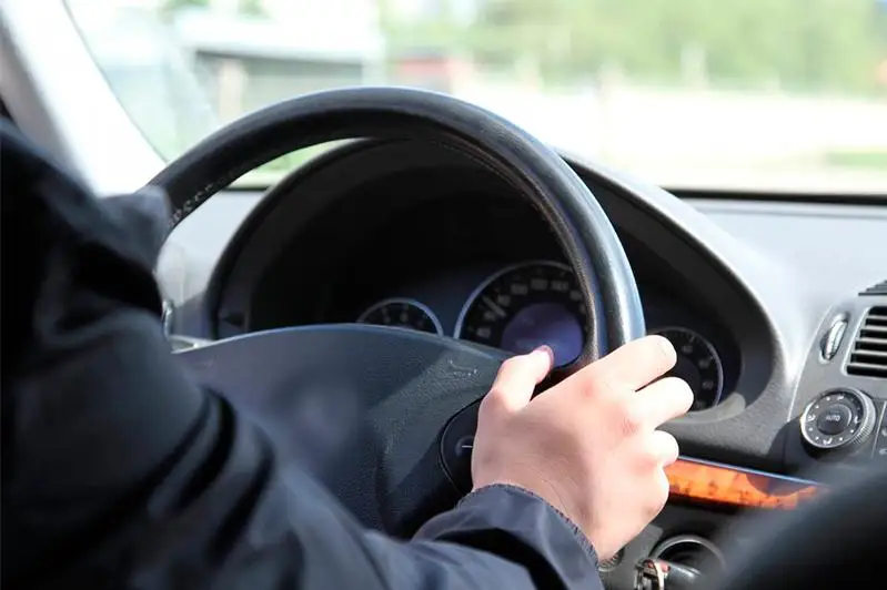 Алматинца из-за кружки пива лишили прав на семь лет и арестовали