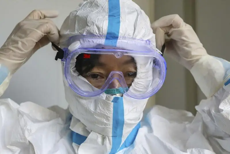 120 медиков заболели  коронавирусом в Казахстане