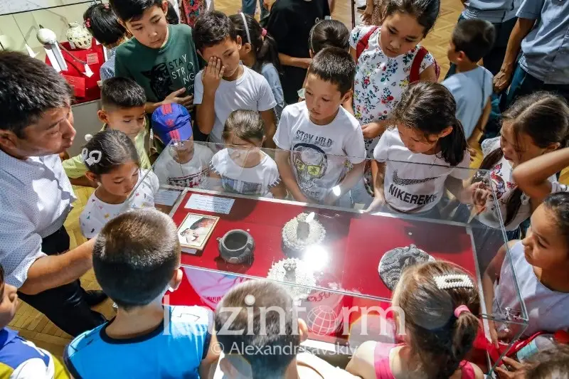 Выставка к 800-летию обороны города Отырара открылась в Алматы