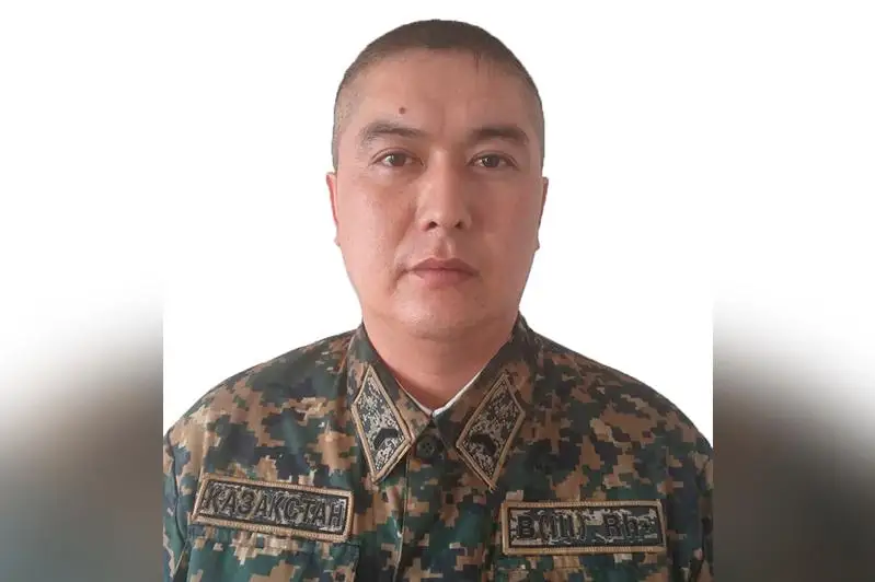 Гвардеец спас прыгнувшую с моста женщину в Уральске