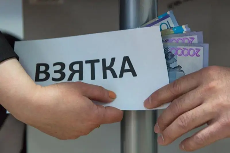 Директора школы в Таразе отстранили от должности по подозрению в коррупции