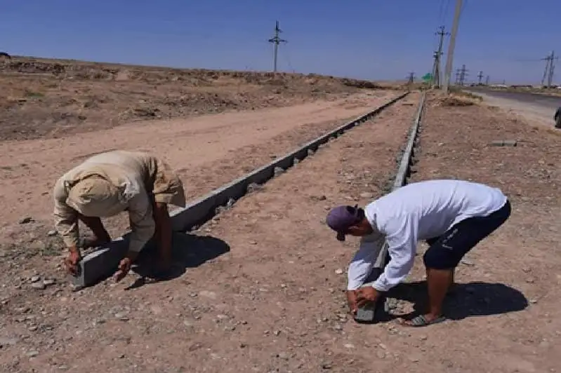 Как благоустраивают села Туркестанской области в рамках Дорожной карты занятости