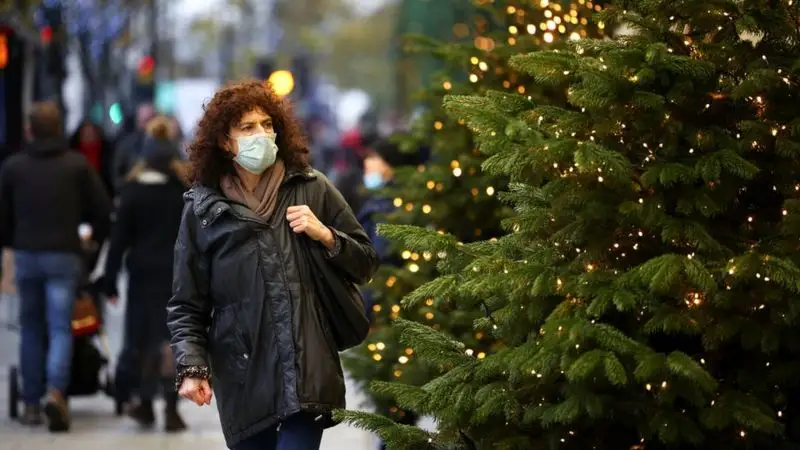 Коронавирус в мире: правила жизни в Англии после локдауна и снятие ограничений в Каталонии