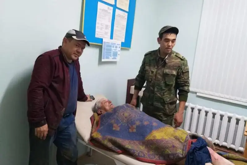 Почти половину суток провел в холодной воде пожилой мужчина в СКО