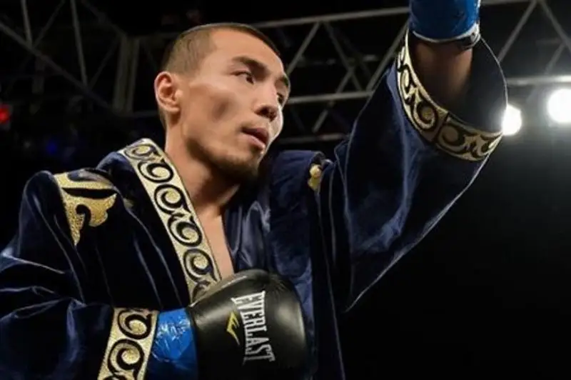 Непобежденный казахстанский боксер вновь пообещал шокировать мир