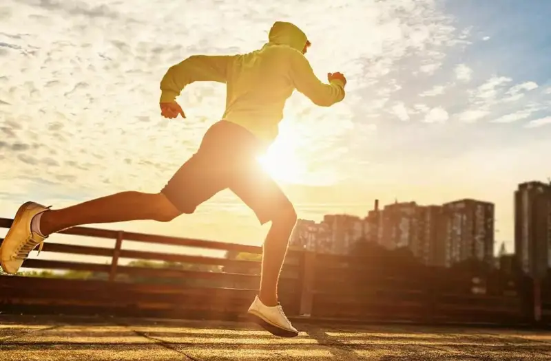 Главный санврач Казахстана: заниматься спортом на улице можно