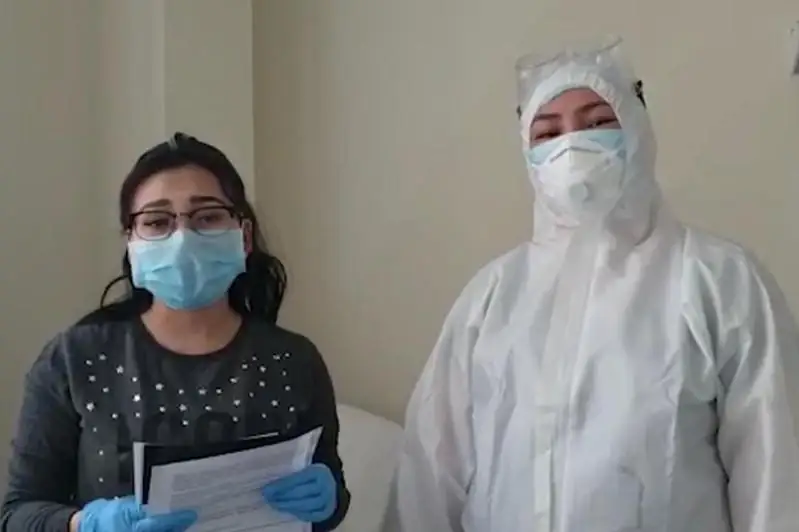 Выписавшиеся из стационаров пациенты поблагодарили столичных медиков