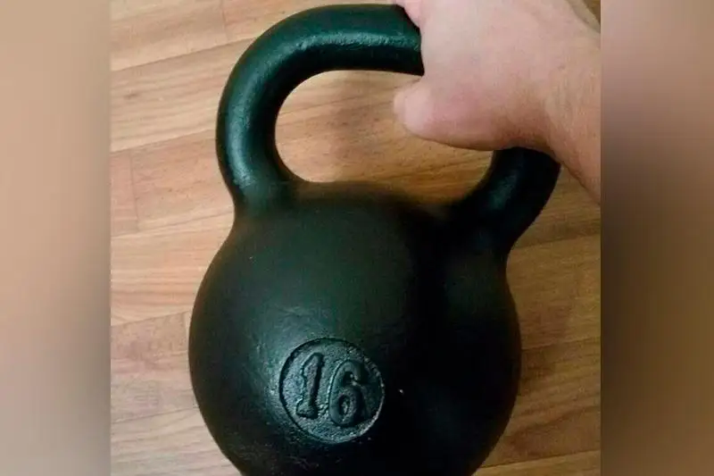 16-килограммовой гирей забили насмерть пенсионера в Алматинской области