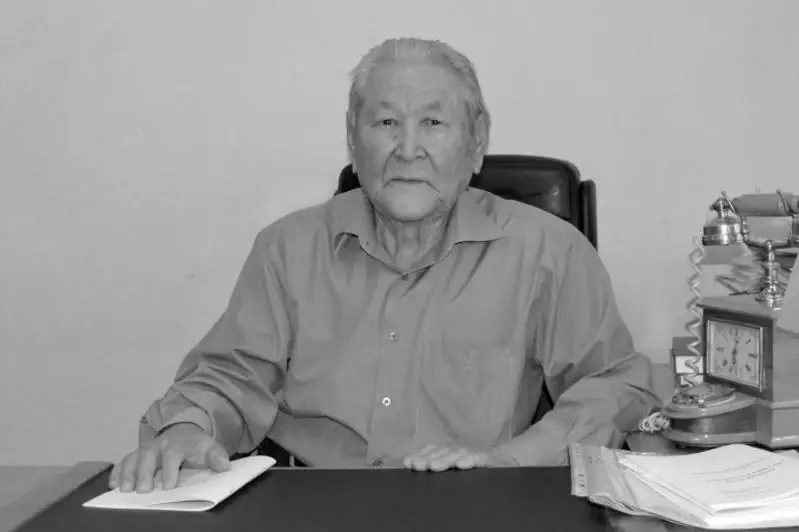 Умер государственный деятель Серикболсын Абдильдин