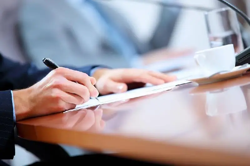 Как будут работать столичные нотариусы, медцентры и банки  в условиях карантина