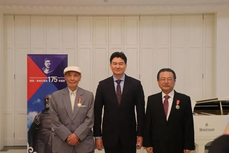 В Пекине наградили литературоведов за популяризацию наследия Абая