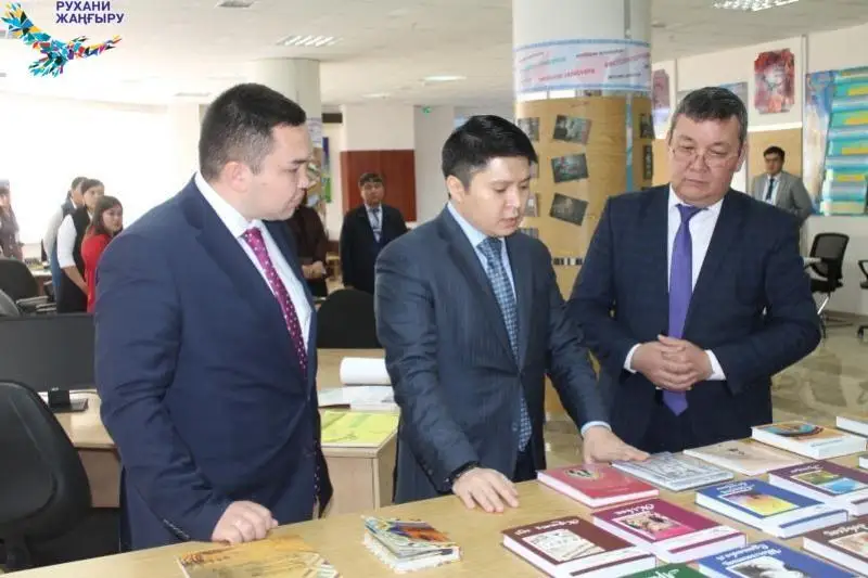Туркестан:​ Данияр Есин ознакомился с работами в рамках программы​ «Рухани жаңғыру»