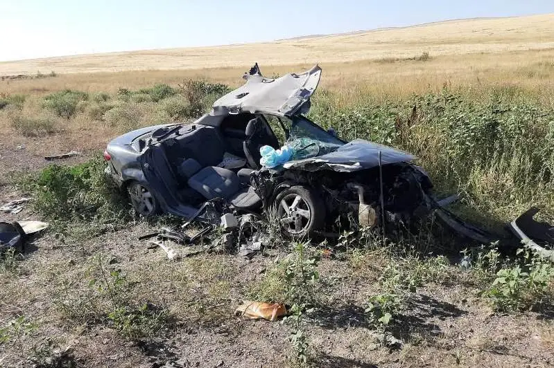 Один человек погиб и двое пострадали в ДТП в Алматинской области