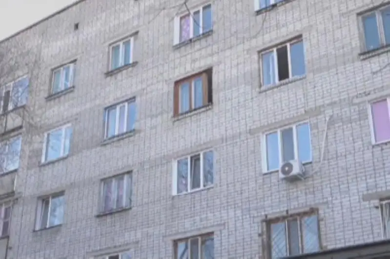 В закрытом на карантин общежитии в Павлодаре выявили еще два случая коронавируса