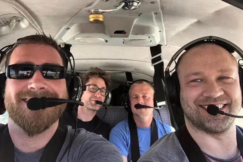 Четверо друзей погибли в крушении самолета в США