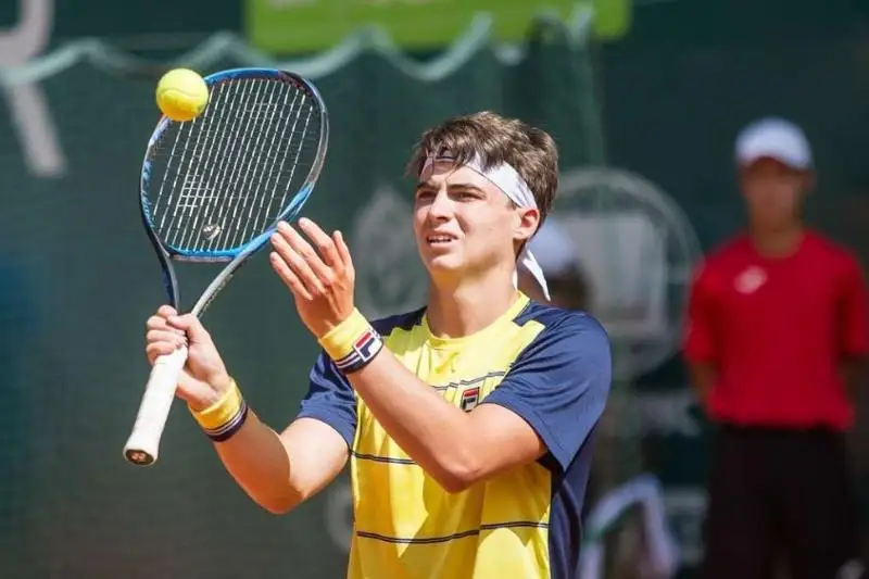 Теннисный турнир ATP в Нур-Султане: из борьбы выбыл Тимофей Скатов