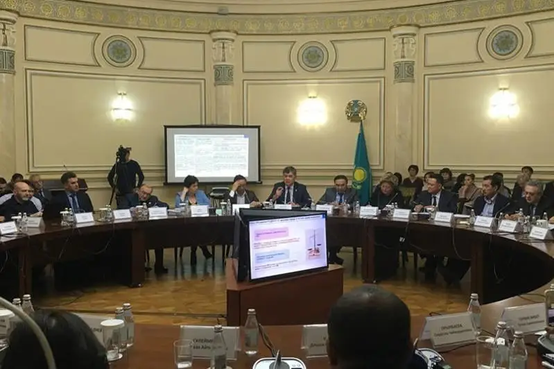 Вакцинация в Казахстане не является и не станет принудительной - Елжан Биртанов