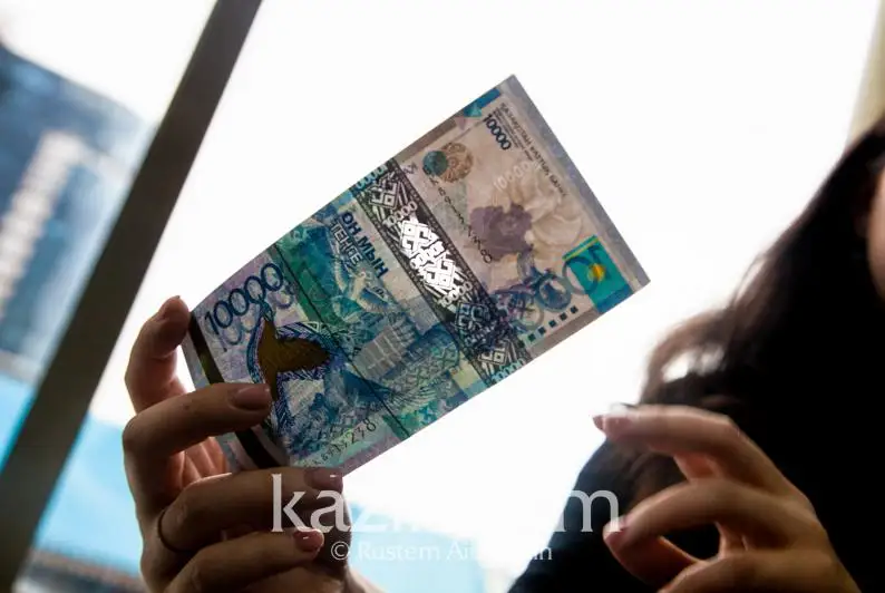 Заявки на 42 500 тенге подавали за умерших, заключенные и выехавшие из страны - Минтруда