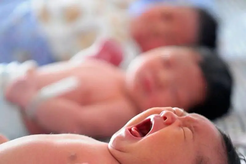 Одну из главных причин возникновения патологий у новорожденных назвал  Жандарбек Бекшин