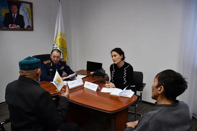 Главный акмолинский полицейский провел прием граждан