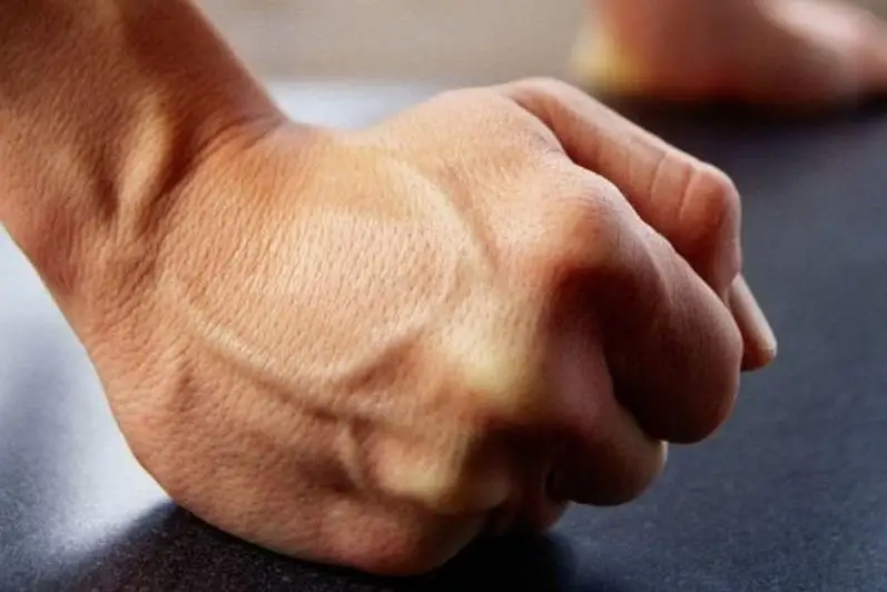 Муж предпринимательницы оказал сопротивление налоговикам в Кокшетау