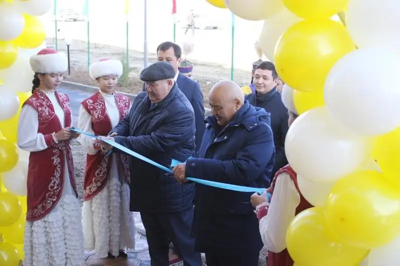 Новый спортивно-оздоровительный комплекс открыли в Ленгере