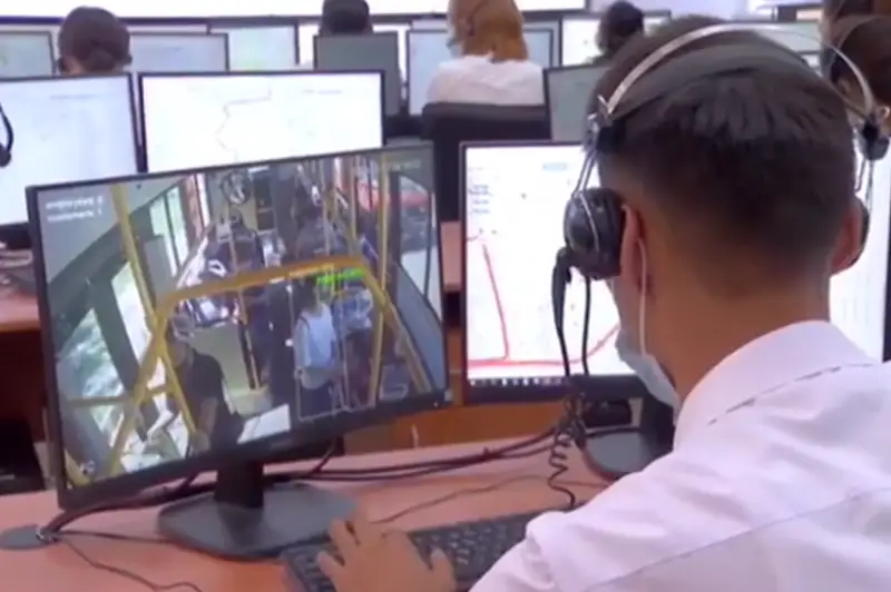 «Умные»  камеры в автобусах Алматы выявили нарушителей карантина