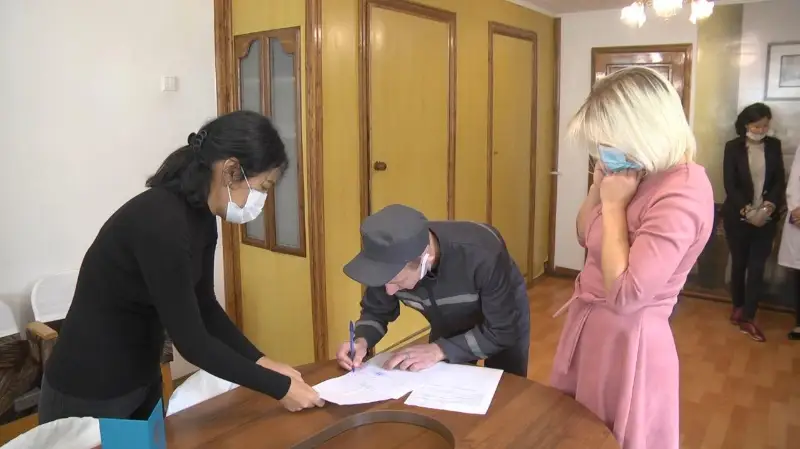 Трое осужденных зарегистрировали брак в ВКО