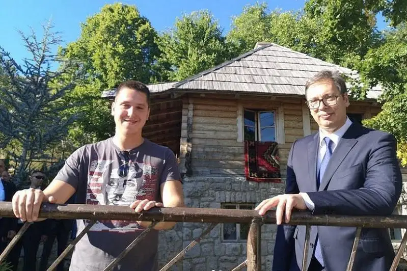 Президент Сербии сообщил, что его сын заразился коронавирусом