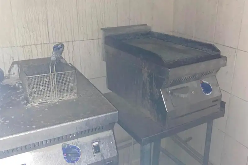 Свыше 300 человек покинули Almaty Towers из-за задымления