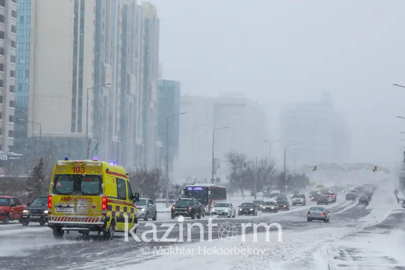 Шторм ожидается в столице и еще в двух областях Казахстана