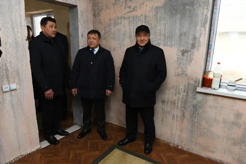 Партия Nur Otan построила дом нуждающейся семье в Туркестанской области