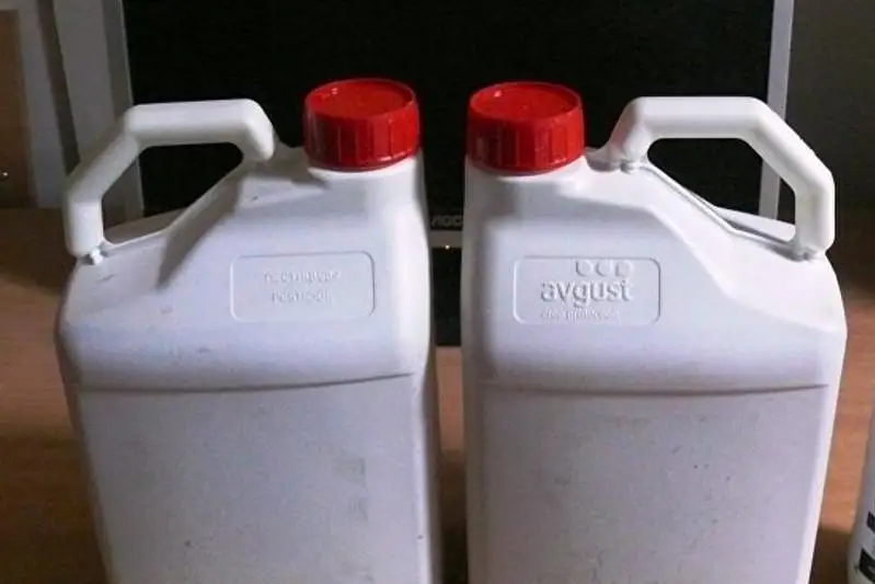 Контрабандные пестициды пытались ввезти в Казахстан из Узбекистана