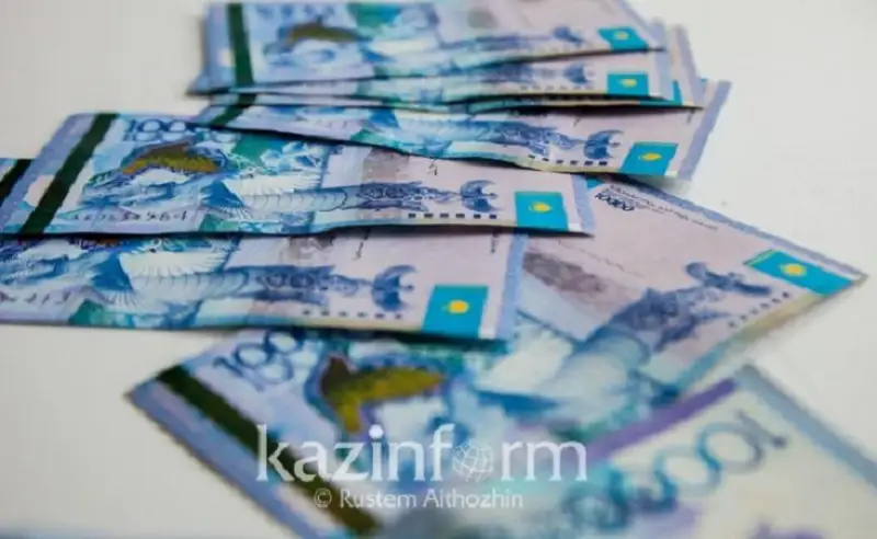 В 4,5 раза больше получали иностранцы по сравнению с казахстанцами в Атырауской области