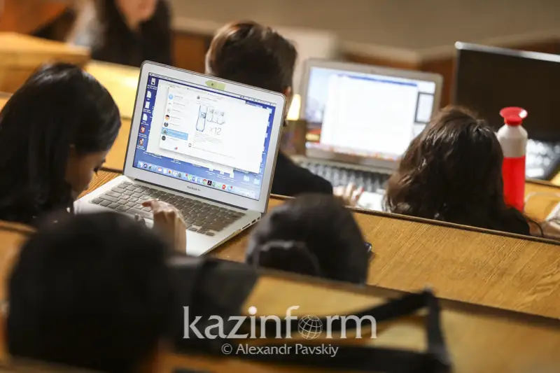 Нельзя допустить девальвации высшего образования – Глава государства