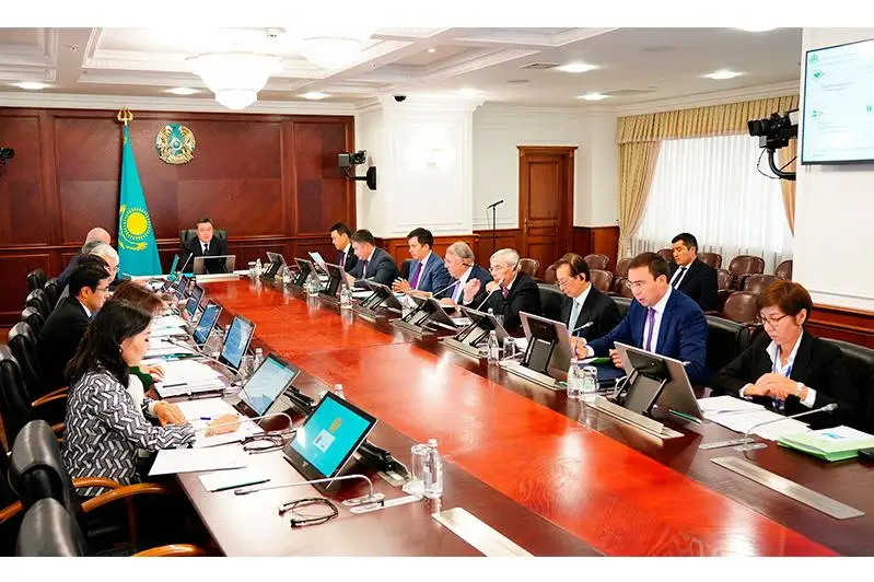 Аскар Мамин провел заседание Совета директоров АО «НУХ «Байтерек»