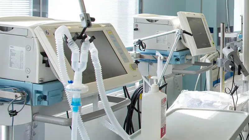 Вице-министр здравоохранения прокомментировала поставки 1500 аппаратов ИВЛ в регионы